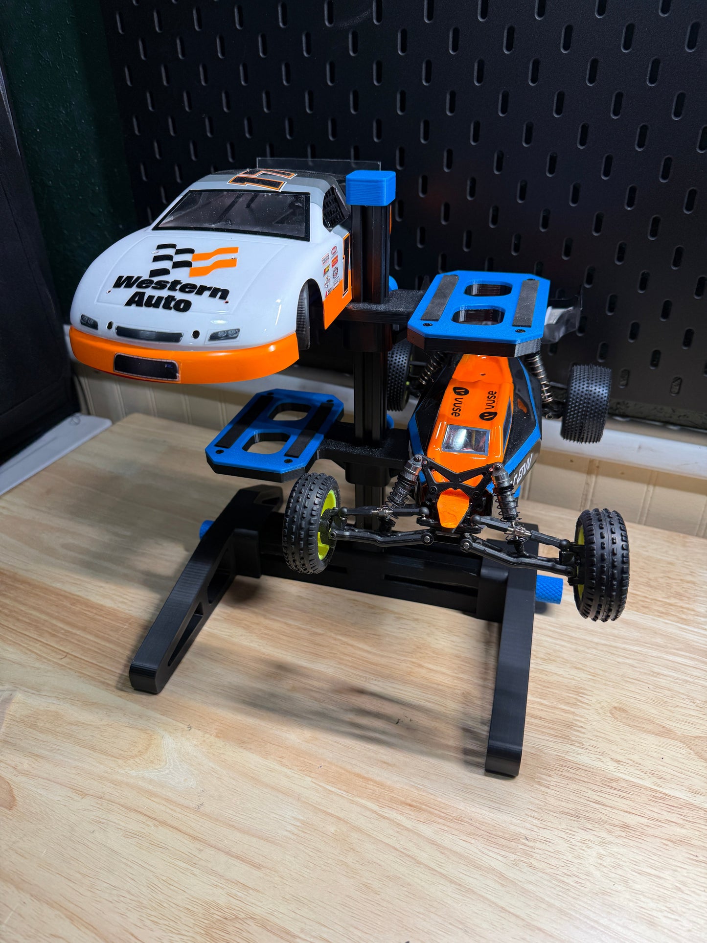 RC Small 2 Tier Car Stand - Fits 1:16- 1:18 Scale 1RC, Losi Mini T/B Everty Hobbies